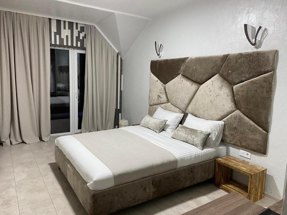 Four Seasons In Carpathians Hotel Myhove Buitenkant foto