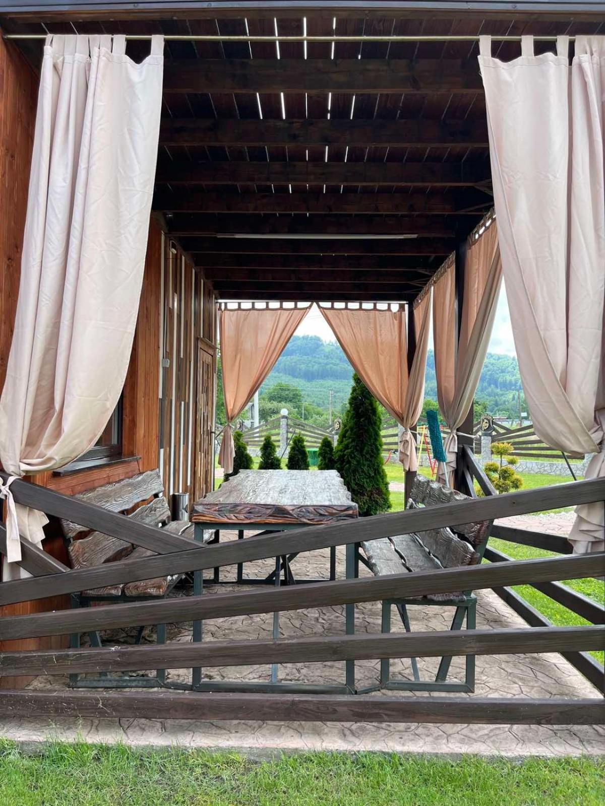Four Seasons In Carpathians Hotel Myhove Buitenkant foto