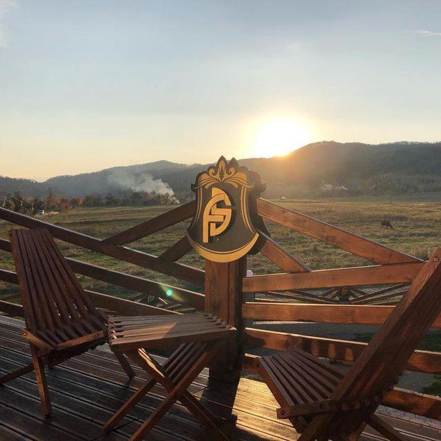 Four Seasons In Carpathians Hotel Myhove Buitenkant foto